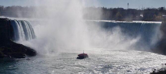Cruise into the Niagara Falls: An unforgettable Canadian adventure.